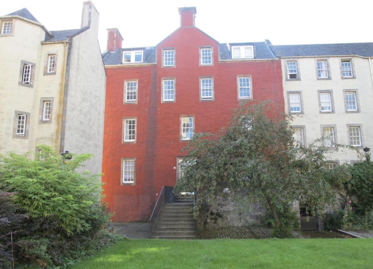 Appartamento 2 Chessels Court, Flat 3 Edimburgo Esterno foto